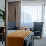 Mazurkowa & Wesela & Imprezy & Konferencje Jelenia Gora, Obok Restauracja Mazurkowa Hotel