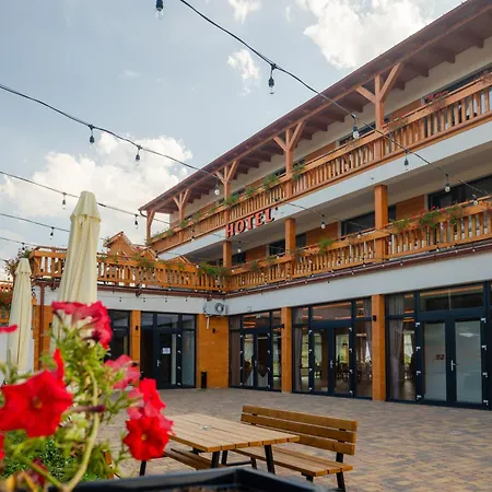 Mazurkowa & Wesela & Imprezy & Konferencje Jelenia Gora, Obok Restauracja Mazurkowa فندق يلينيا غورا