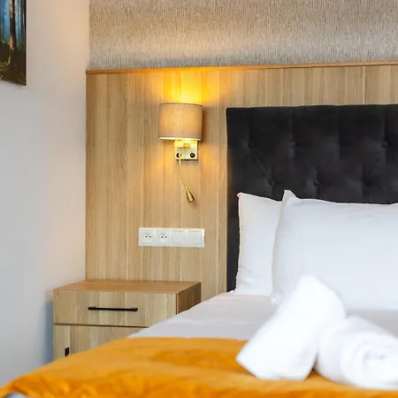 Mazurkowa & Wesela & Imprezy & Konferencje Jelenia Gora, Obok Restauracja Mazurkowa Hotel
