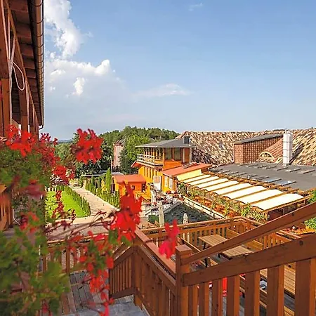 Mazurkowa & Wesela & Imprezy & Konferencje Jelenia Gora, Obok Restauracja Mazurkowa *